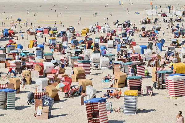 Developpement touristique : une plage en france